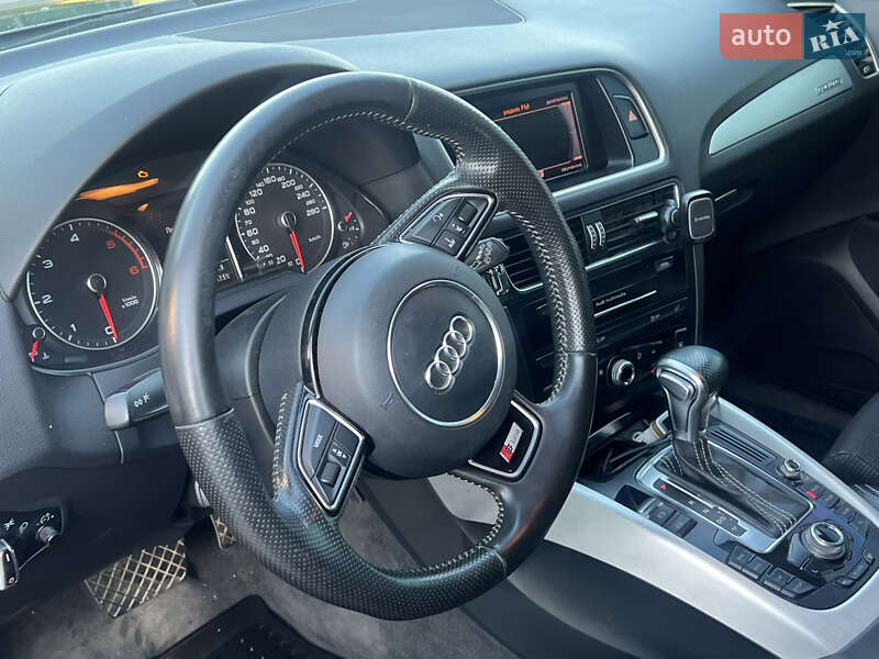 Внедорожник / Кроссовер Audi Q5 2012 в Сокирянах