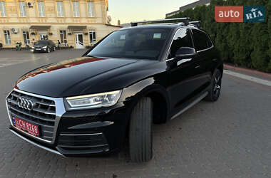 Внедорожник / Кроссовер Audi Q5 2020 в 