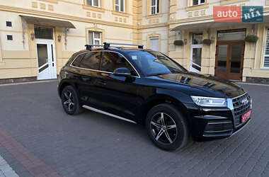 Внедорожник / Кроссовер Audi Q5 2020 в 