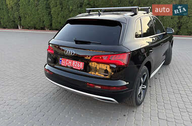 Внедорожник / Кроссовер Audi Q5 2020 в 