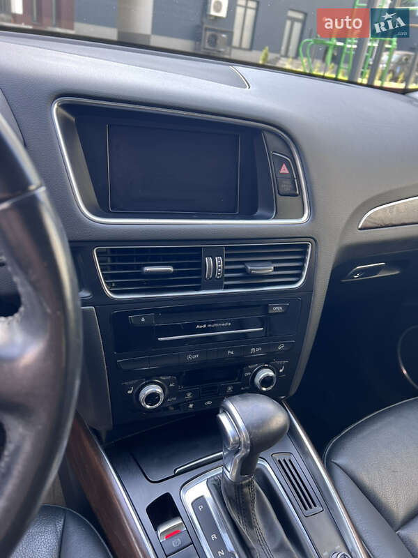 Внедорожник / Кроссовер Audi Q5 2013 в Львове