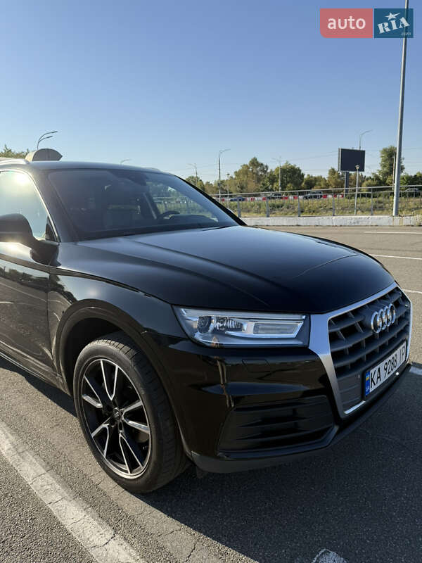 Позашляховик / Кросовер Audi Q5 2017 в Києві