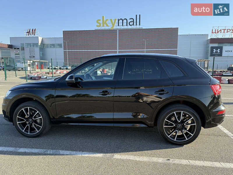 Позашляховик / Кросовер Audi Q5 2017 в Києві