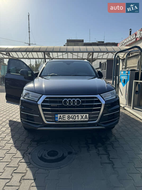 Внедорожник / Кроссовер Audi Q5 2017 в Кривом Роге