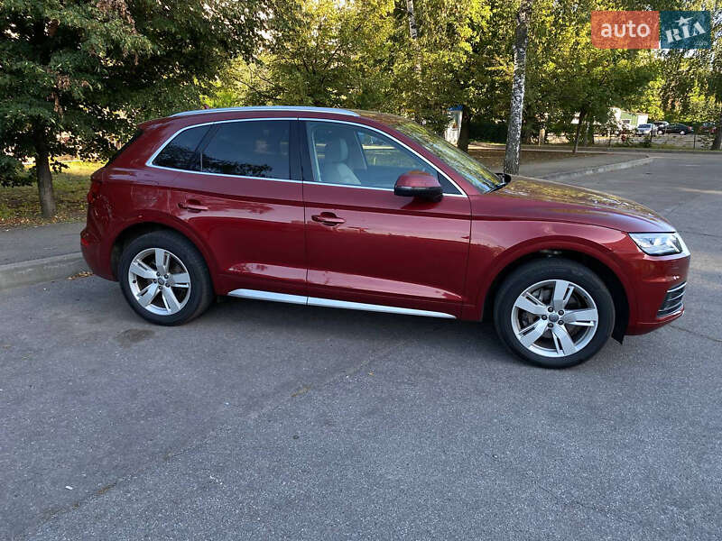 Позашляховик / Кросовер Audi Q5 2019 в Харкові