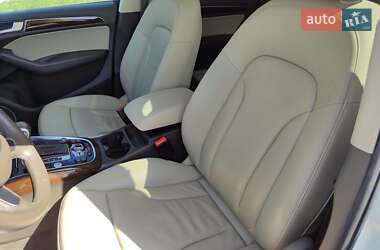 Внедорожник / Кроссовер Audi Q5 2015 в 