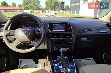 Внедорожник / Кроссовер Audi Q5 2015 в 