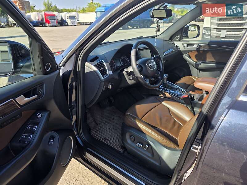 Внедорожник / Кроссовер Audi Q5 2014 в Днепре