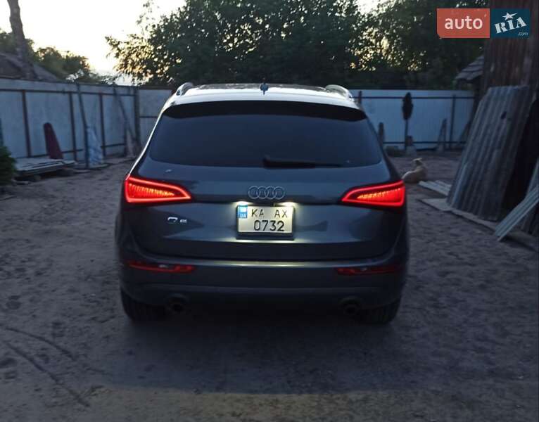 Внедорожник / Кроссовер Audi Q5 2012 в Семеновке