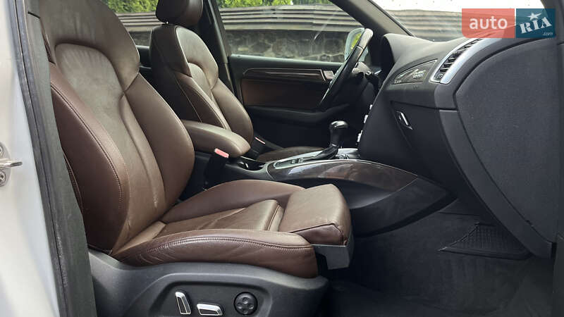 Внедорожник / Кроссовер Audi Q5 2015 в 