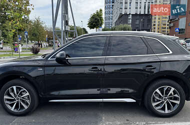 Внедорожник / Кроссовер Audi Q5 2023 в 