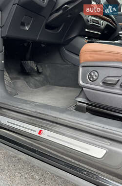 Внедорожник / Кроссовер Audi Q5 2023 в 