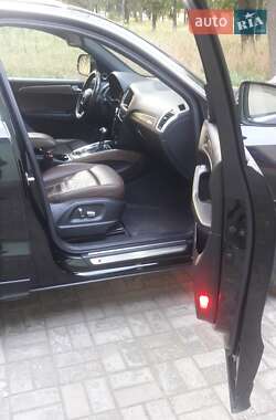 Внедорожник / Кроссовер Audi Q5 2010 в 