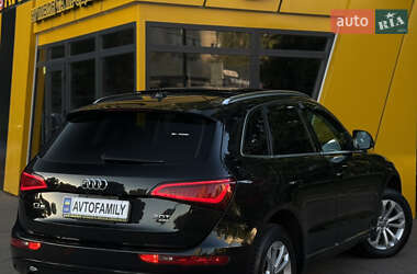 Позашляховик / Кросовер Audi Q5 2013 в 