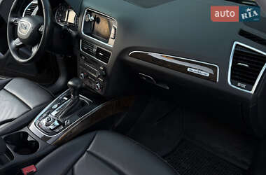 Позашляховик / Кросовер Audi Q5 2013 в 