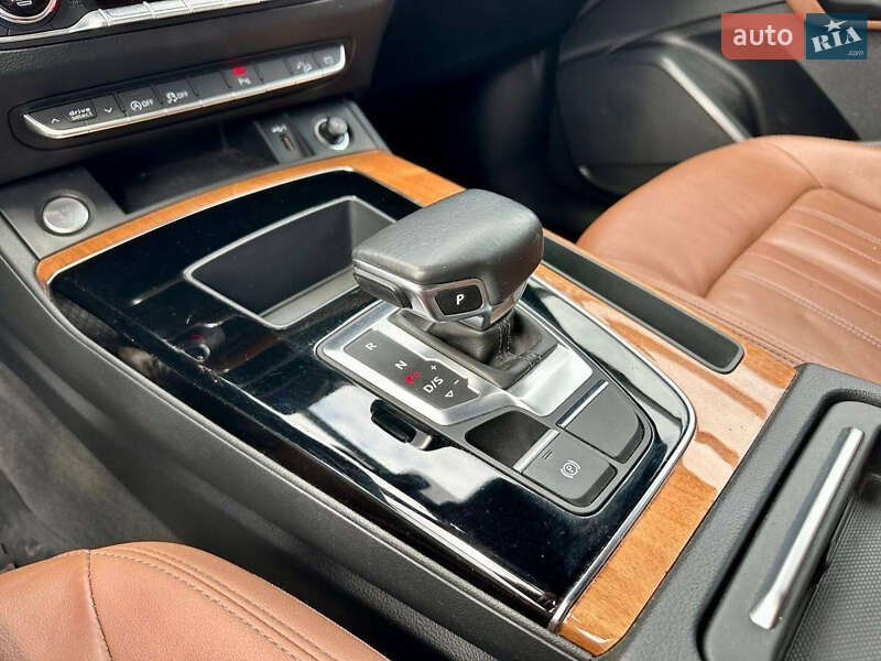 Внедорожник / Кроссовер Audi Q5 2021 в Одессе