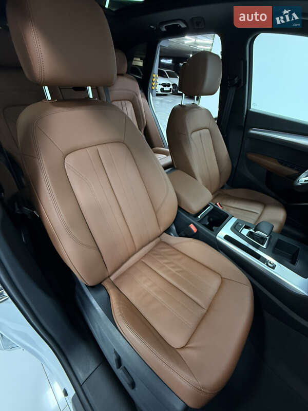 Внедорожник / Кроссовер Audi Q5 2022 в Одессе