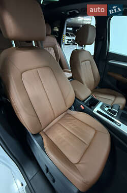 Позашляховик / Кросовер Audi Q5 2022 в 
