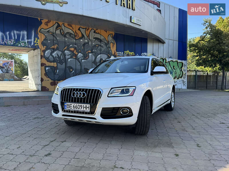Позашляховик / Кросовер Audi Q5 2015 в Миколаєві