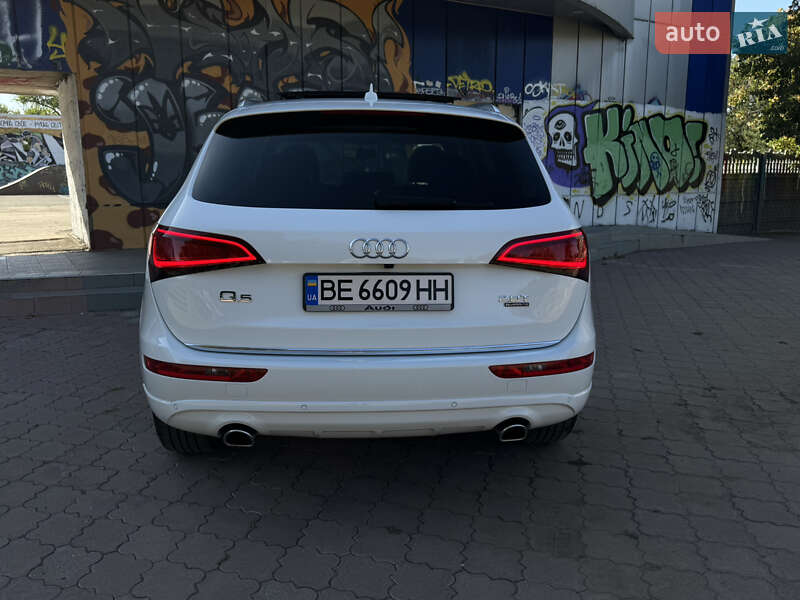 Позашляховик / Кросовер Audi Q5 2015 в Миколаєві
