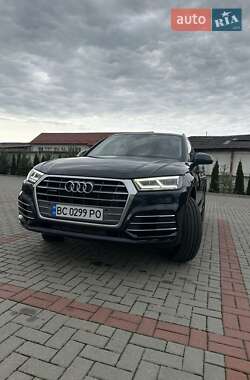 Позашляховик / Кросовер Audi Q5 2019 в 
