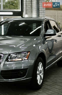 Внедорожник / Кроссовер Audi Q5 2012 в 