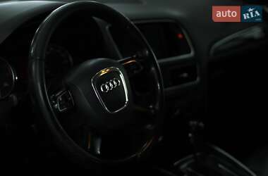 Внедорожник / Кроссовер Audi Q5 2012 в 