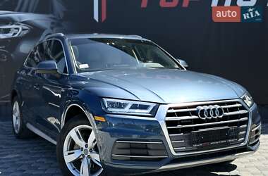 Позашляховик / Кросовер Audi Q5 2018 в 