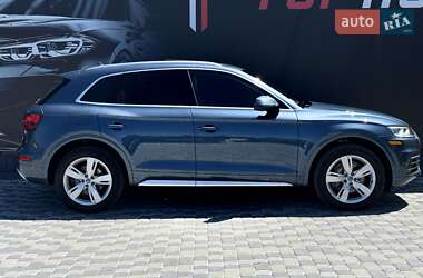 Позашляховик / Кросовер Audi Q5 2018 в 