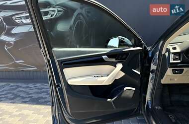 Позашляховик / Кросовер Audi Q5 2018 в 