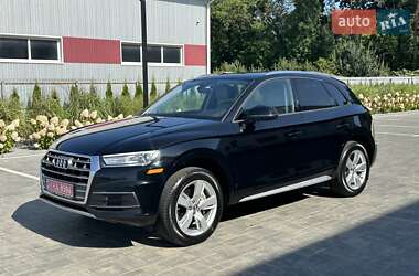 Позашляховик / Кросовер Audi Q5 2017 в Луцьку