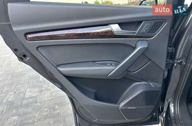 Внедорожник / Кроссовер Audi Q5 2017 в 