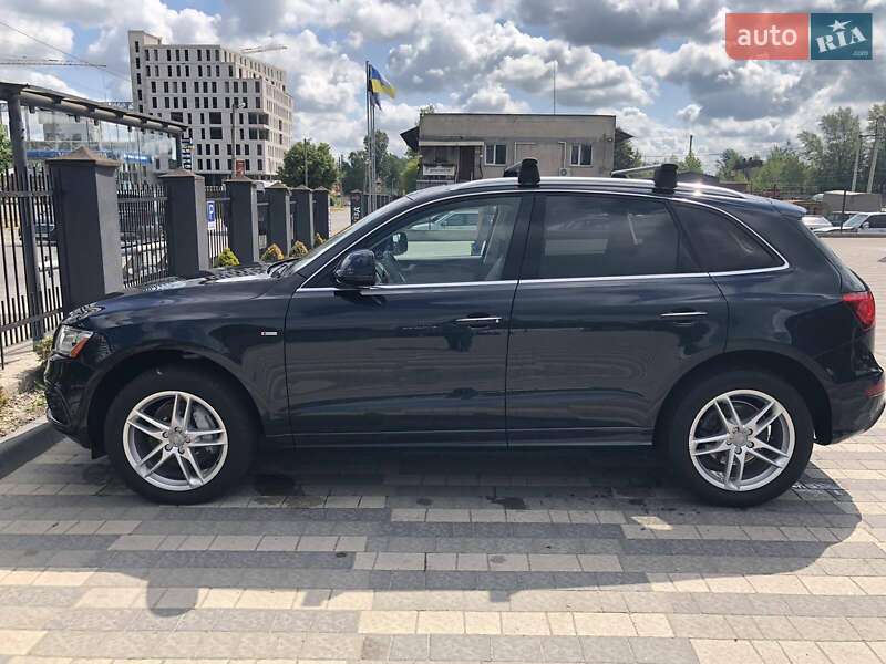 Позашляховик / Кросовер Audi Q5 2015 в Львові