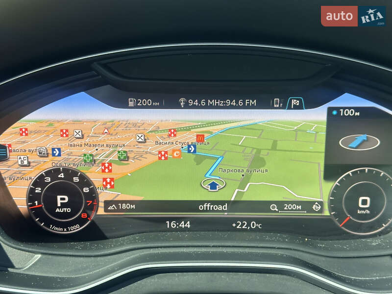 Внедорожник / Кроссовер Audi Q5 2018 в Вишневом