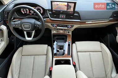 Внедорожник / Кроссовер Audi Q5 2023 в 