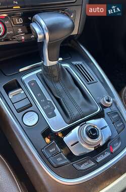 Внедорожник / Кроссовер Audi Q5 2015 в 