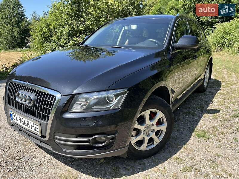 Внедорожник / Кроссовер Audi Q5 2012 в 