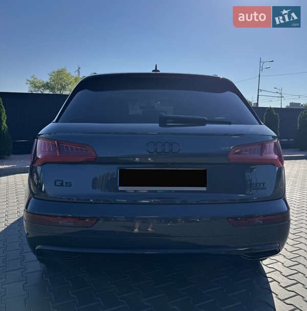 Внедорожник / Кроссовер Audi Q5 2018 в Днепре