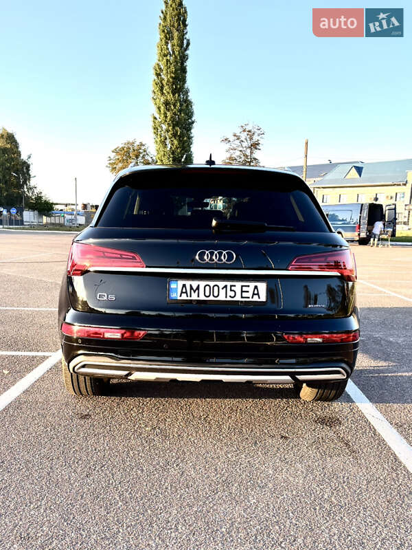 Внедорожник / Кроссовер Audi Q5 2021 в Житомире