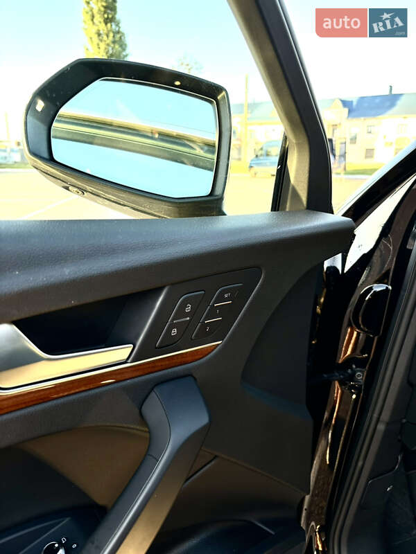 Внедорожник / Кроссовер Audi Q5 2021 в Житомире