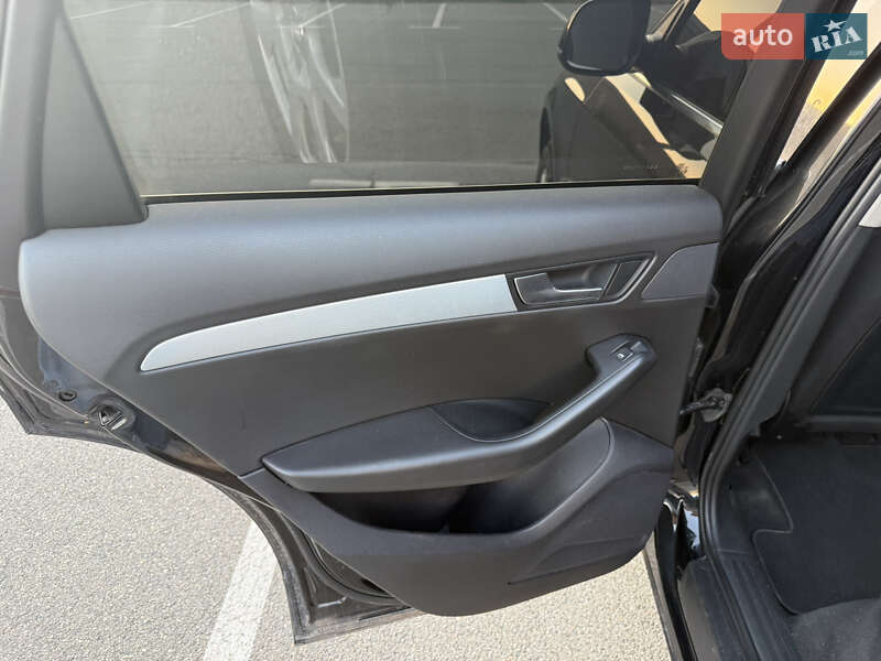 Внедорожник / Кроссовер Audi Q5 2009 в Киеве