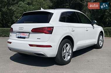 Внедорожник / Кроссовер Audi Q5 2018 в 