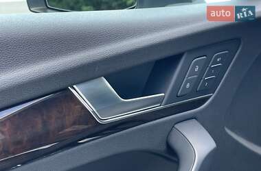 Внедорожник / Кроссовер Audi Q5 2018 в 
