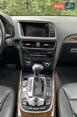 Внедорожник / Кроссовер Audi Q5 2015 в 