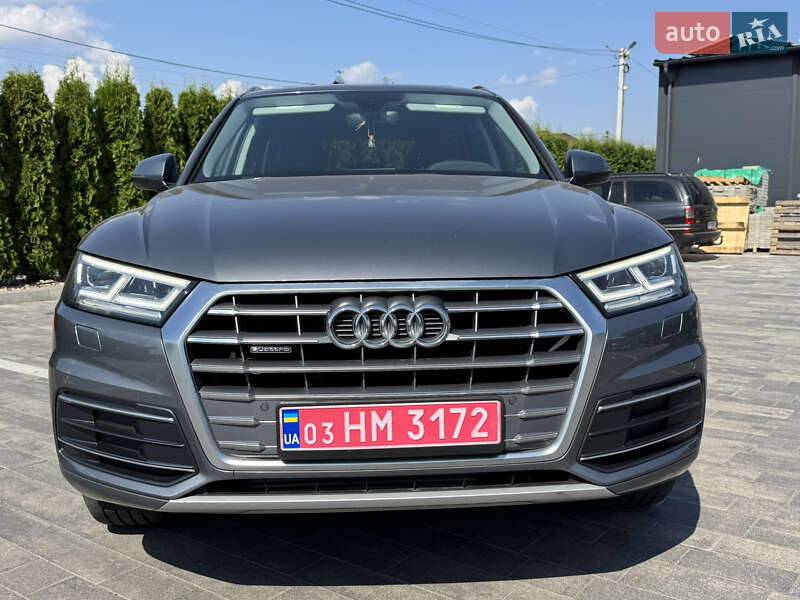 Внедорожник / Кроссовер Audi Q5 2017 в Луцке