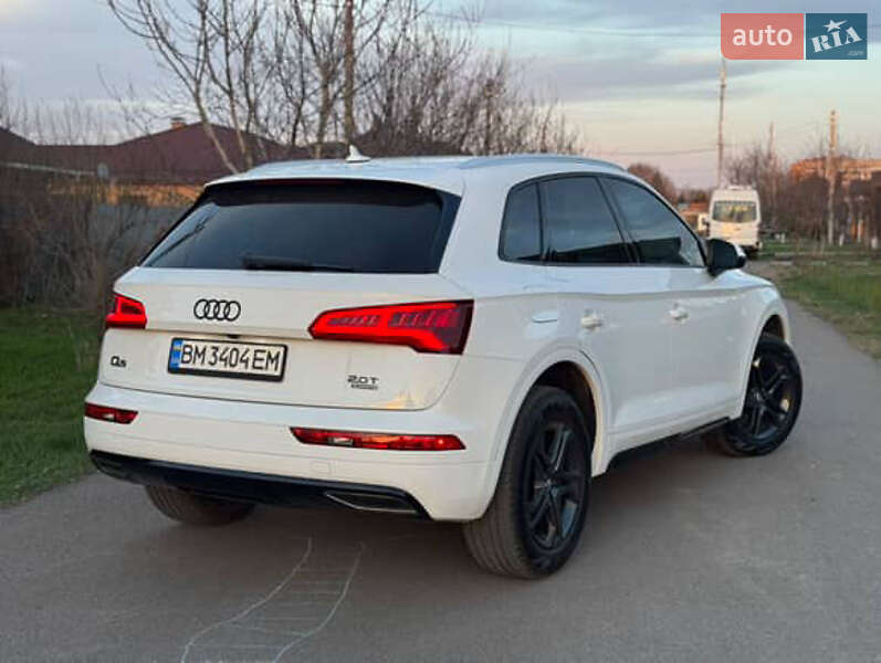 Позашляховик / Кросовер Audi Q5 2017 в Сумах