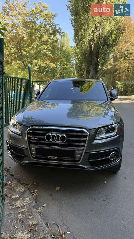 Позашляховик / Кросовер Audi Q5 2017 в 