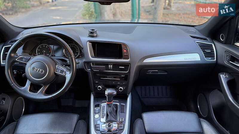 Внедорожник / Кроссовер Audi Q5 2017 в Одессе