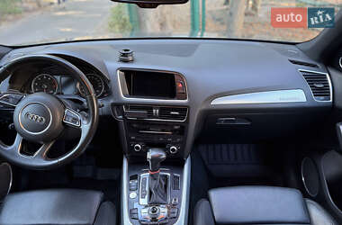 Позашляховик / Кросовер Audi Q5 2017 в 