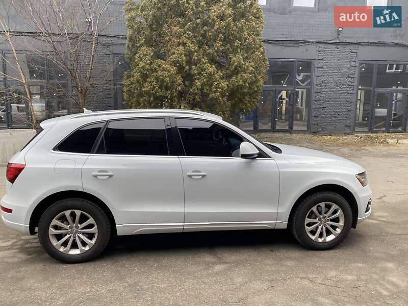 Внедорожник / Кроссовер Audi Q5 2012 в Киеве
